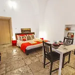 Del Teatro Μπρίντιζι