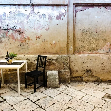 Del Teatro Μπρίντιζι