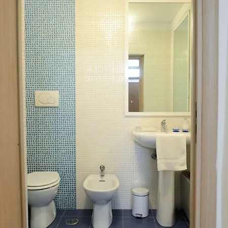 Del Teatro Μπρίντιζι