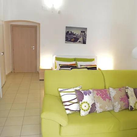 Del Teatro Apartment